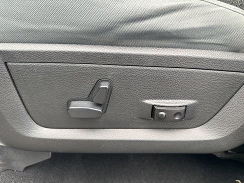 Used 2018 RAM 1500 Big Horn image 13