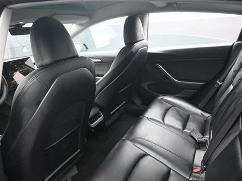 Used 2023 Tesla Model 3 Standard Range image 28