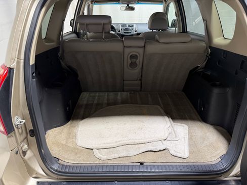 Used 2007 Toyota RAV4 Limited image 19