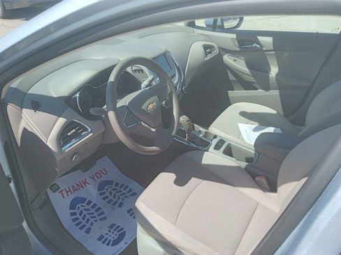 Used 2017 Chevrolet Cruze LS image 6