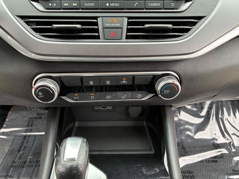 Used 2024 Nissan Altima 2.5 SR FWD image 20