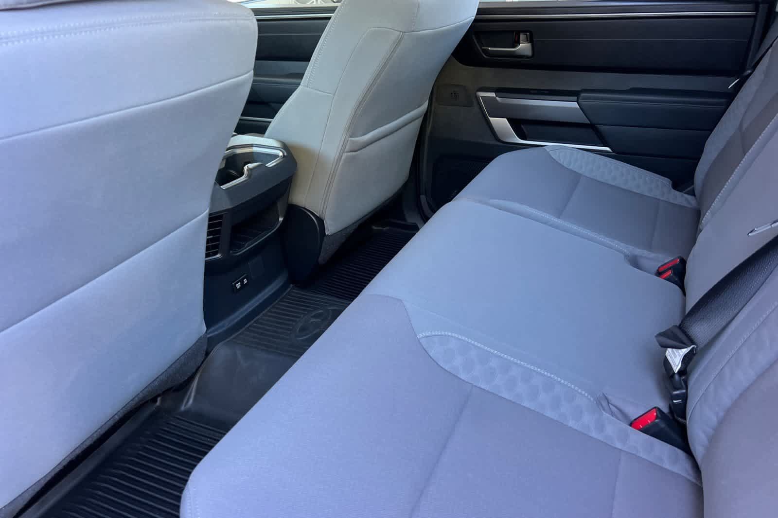 Used 2024 Toyota Tundra SR5 w/ SR5 Convenience Package AWD/4WD image 4