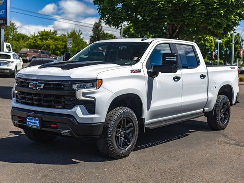 Used 2022 Chevrolet Silverado 1500 LT Trail Boss w/ Protection Package AWD/4WD image 4