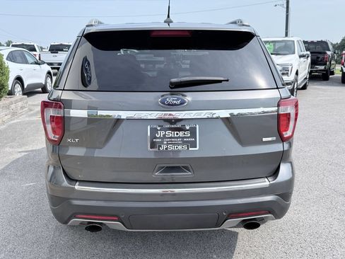 Used 2018 Ford Explorer XLT w/ Equipment Group 201A AWD/4WD image 6