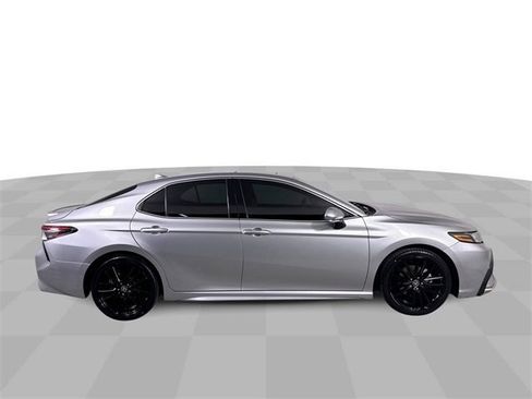 Used 2024 Toyota Camry XSE w/ Cold Weather Package image 9