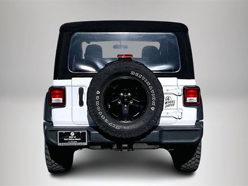 Used 2021 Jeep Wrangler Willys image 6