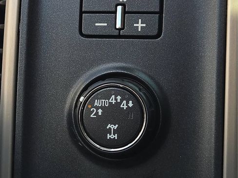 Used 2017 GMC Sierra 1500 Denali AWD/4WD image 18