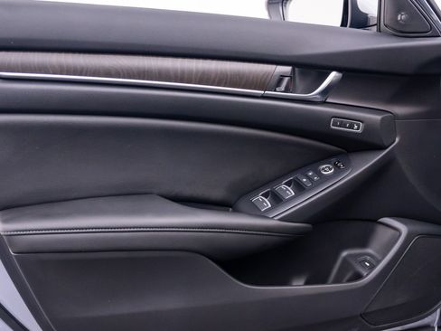 Used 2020 Honda Accord EX-L image 12