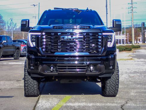 Used 2024 GMC Sierra 2500 Denali Ultimate w/ Max Trailering Package image 2