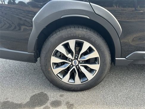 Used 2024 Subaru Outback Limited image 18