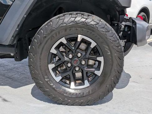 Used 2025 Jeep Wrangler Unlimited Rubicon AWD/4WD image 12