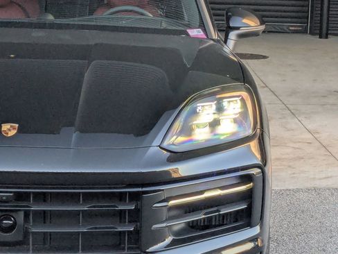 New 2026 Porsche Cayenne S image 11