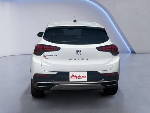Certified 2024 Buick Encore GX Preferred w/ Comfort Package AWD/4WD image 4