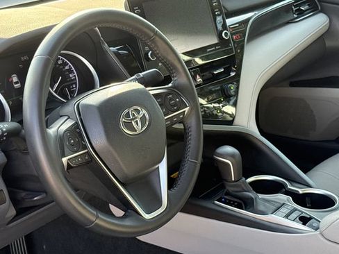Used 2023 Toyota Camry XLE FWD image 17