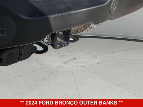 Used 2024 Ford Bronco Outer Banks AWD/4WD image 33