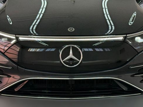 Certified 2023 Mercedes-Benz EQS 580 4MATIC Sedan image 19