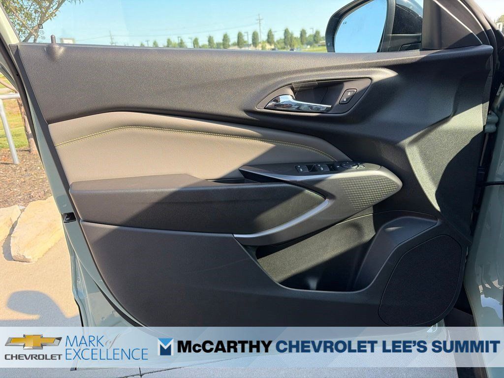 New 2026 Chevrolet Trax ACTIV w/ Driver Confidence Package FWD image 40