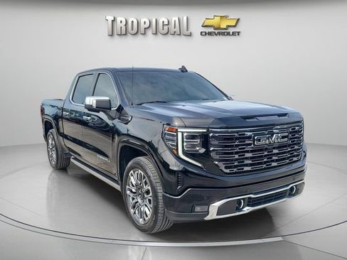 Used 2025 GMC Sierra 1500 Denali Ultimate AWD/4WD image 4