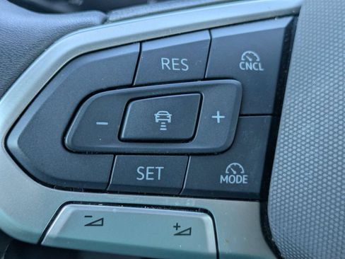 Used 2025 Volkswagen Tiguan S FWD image 27