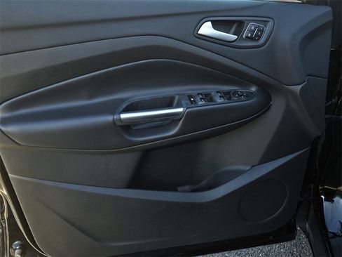 Used 2017 Ford Escape Titanium w/ Equipment Group 301A image 10