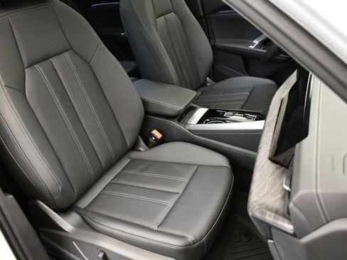 Certified 2025 Audi Q5 Premium Plus w/ Premium Plus image 48