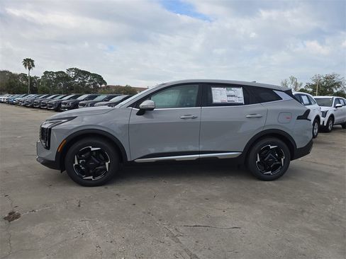 New 2026 Kia Sportage EX image 5