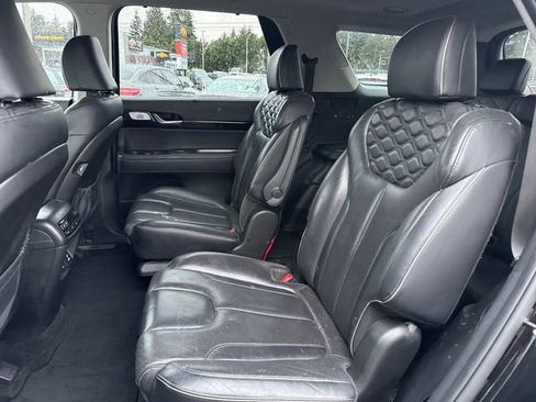 Used 2021 Hyundai Palisade Limited image 18