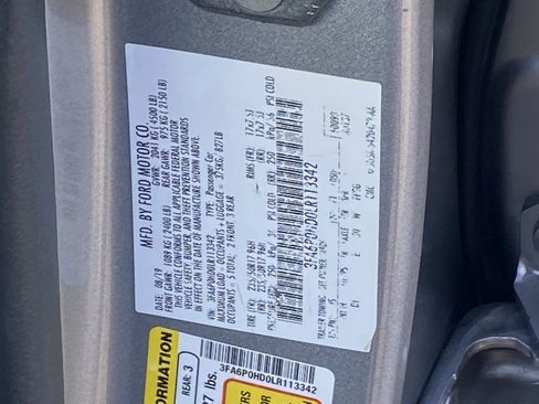 Used 2020 Ford Fusion SE FWD image 9