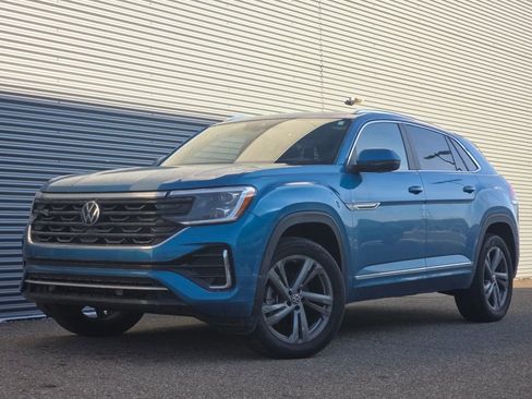 New 2024 Volkswagen Atlas Cross Sport SEL R-Line AWD/4WD image 10