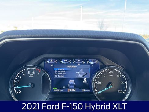 Certified 2021 Ford F150 XLT w/ Equipment Group 302A High image 18