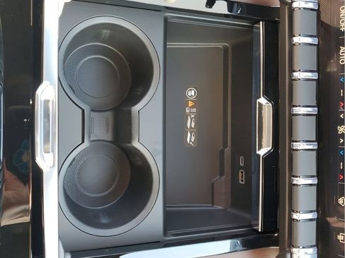 New 2026 GMC Yukon Denali w/ Sun & Power Step Package image 41