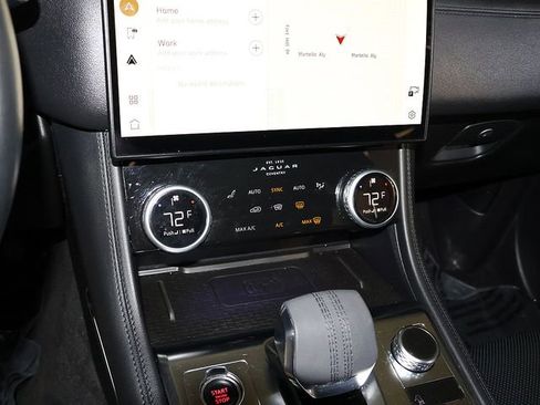 Used 2022 Jaguar F-PACE S AWD/4WD image 21