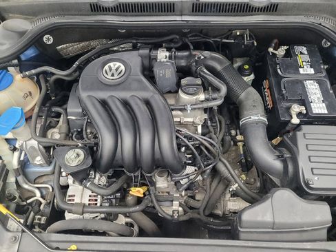 Used 2015 Volkswagen Jetta S image 30