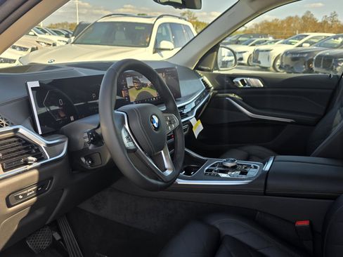 New 2026 BMW X7 xDrive40i w/ Premium Package image 17