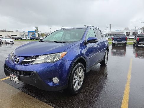 Used 2015 Toyota RAV4 Limited AWD/4WD image 1