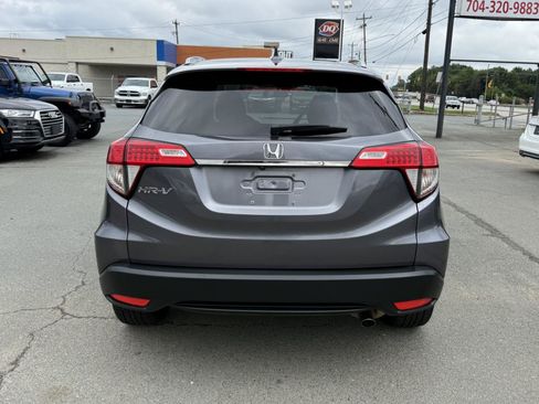 Used 2022 Honda HR-V EX image 5