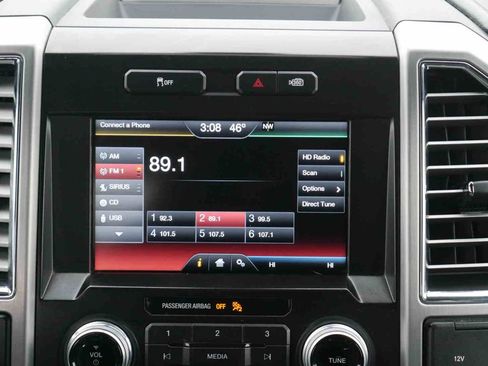 Used 2015 Ford F150 Platinum w/ Equipment Group 701A Luxury image 5