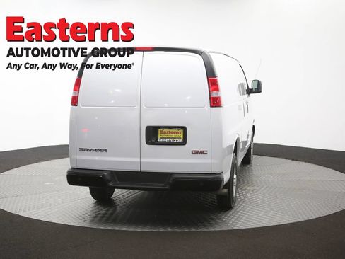 Used 2022 GMC Savana 2500 RWD image 30