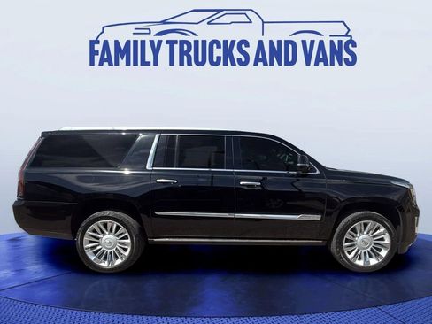 Used 2018 Cadillac Escalade ESV Platinum AWD/4WD image 6