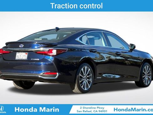 Used 2021 Lexus ES 300h w/ Premium Package image 5