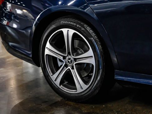Used 2018 Mercedes-Benz E 300 image 58