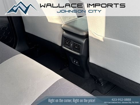 Used 2019 Toyota RAV4 XLE image 41