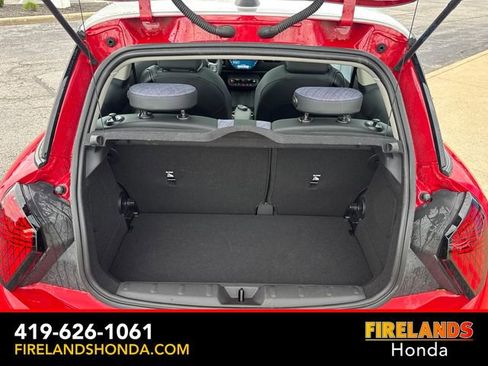 Used 2025 MINI Cooper 2-Door Hardtop FWD image 29