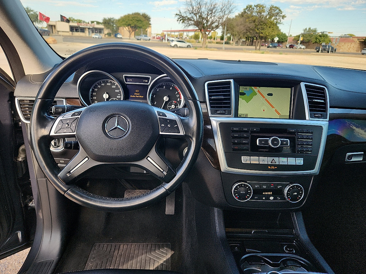 Used 2015 Mercedes-Benz GL 450 4MATIC w/ Lane Tracking Package image 7