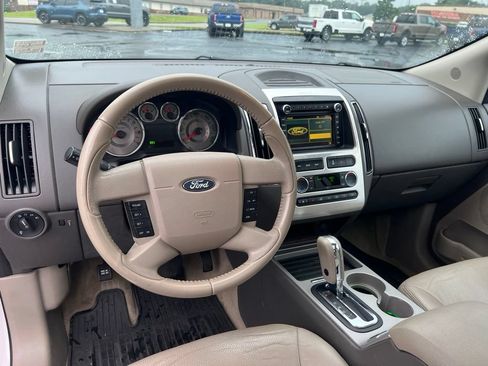 Used 2010 Ford Edge Limited FWD image 11