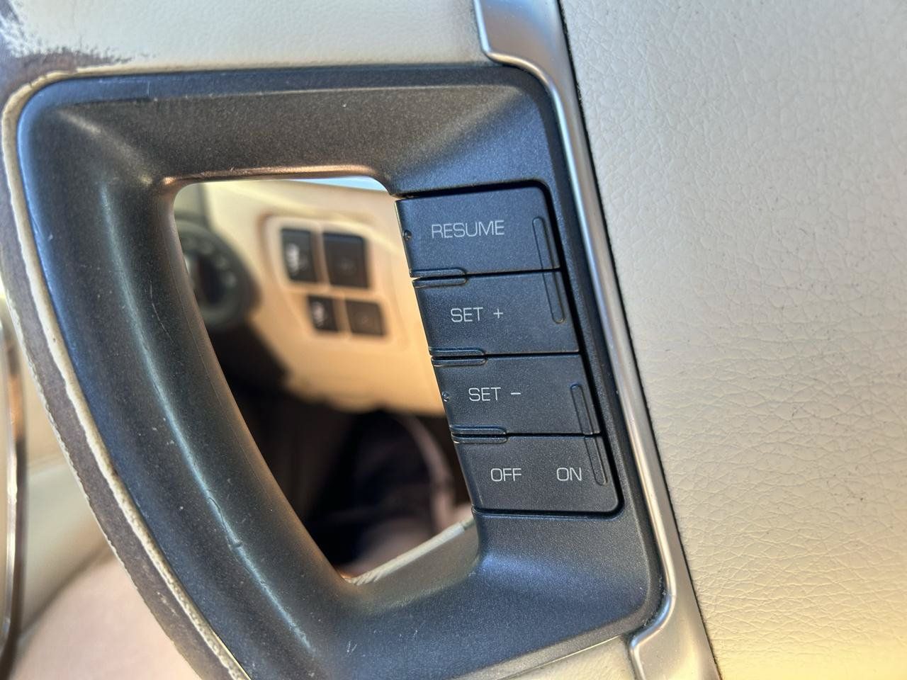 Used 2011 Lincoln MKZ AWD image 18