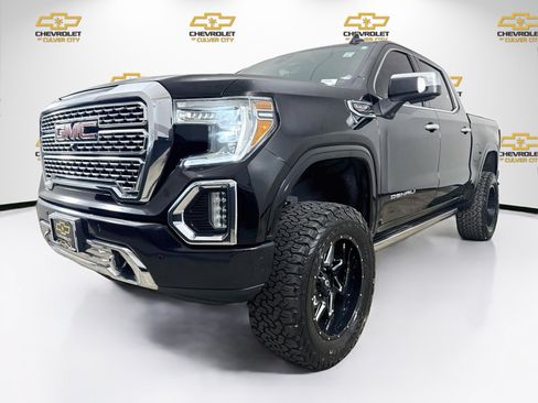 Used 2019 GMC Sierra 1500 Denali w/ Denali Ultimate Package AWD/4WD image 3