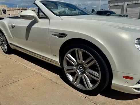 Used 2017 Bentley Continental GT AWD/4WD image 22
