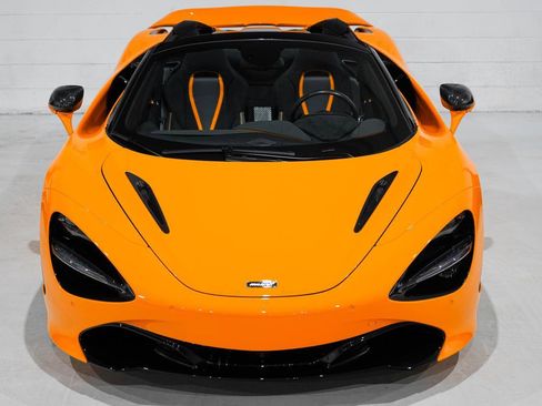Used 2022 McLaren 720S Performance image 32