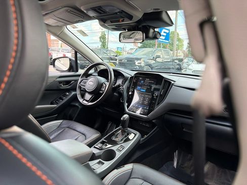 Used 2024 Subaru Crosstrek 2.5i Limited AWD/4WD image 9